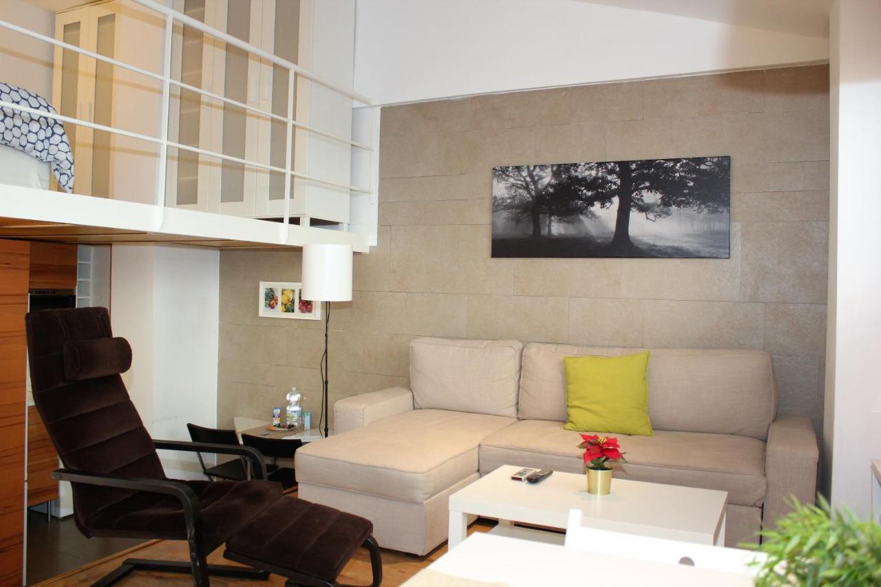 Apartamentos Clavero Málaga Eksteriør billede